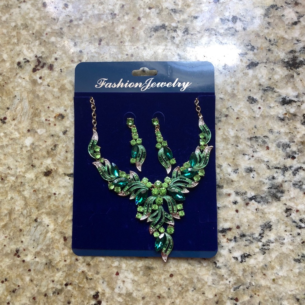 Set Statement Necklace And Earrings